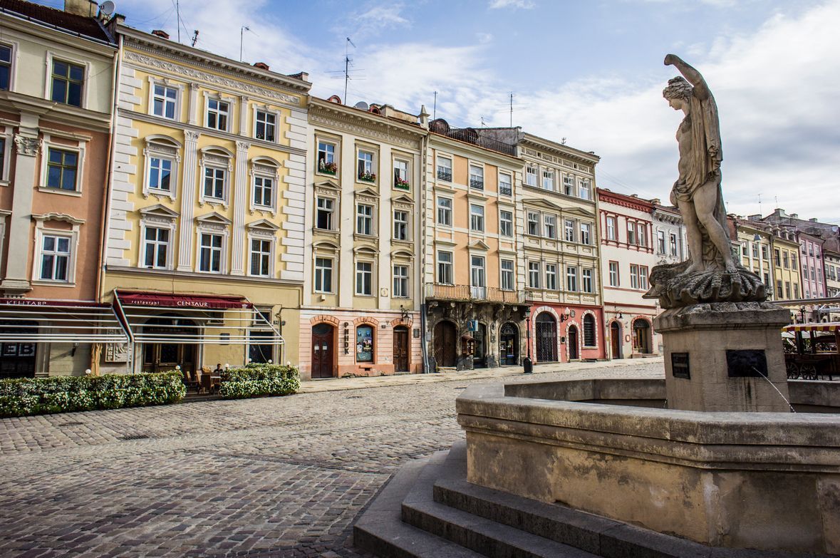 Place du Marché, Lviv, UKRAINE, ©Petar Miloevic